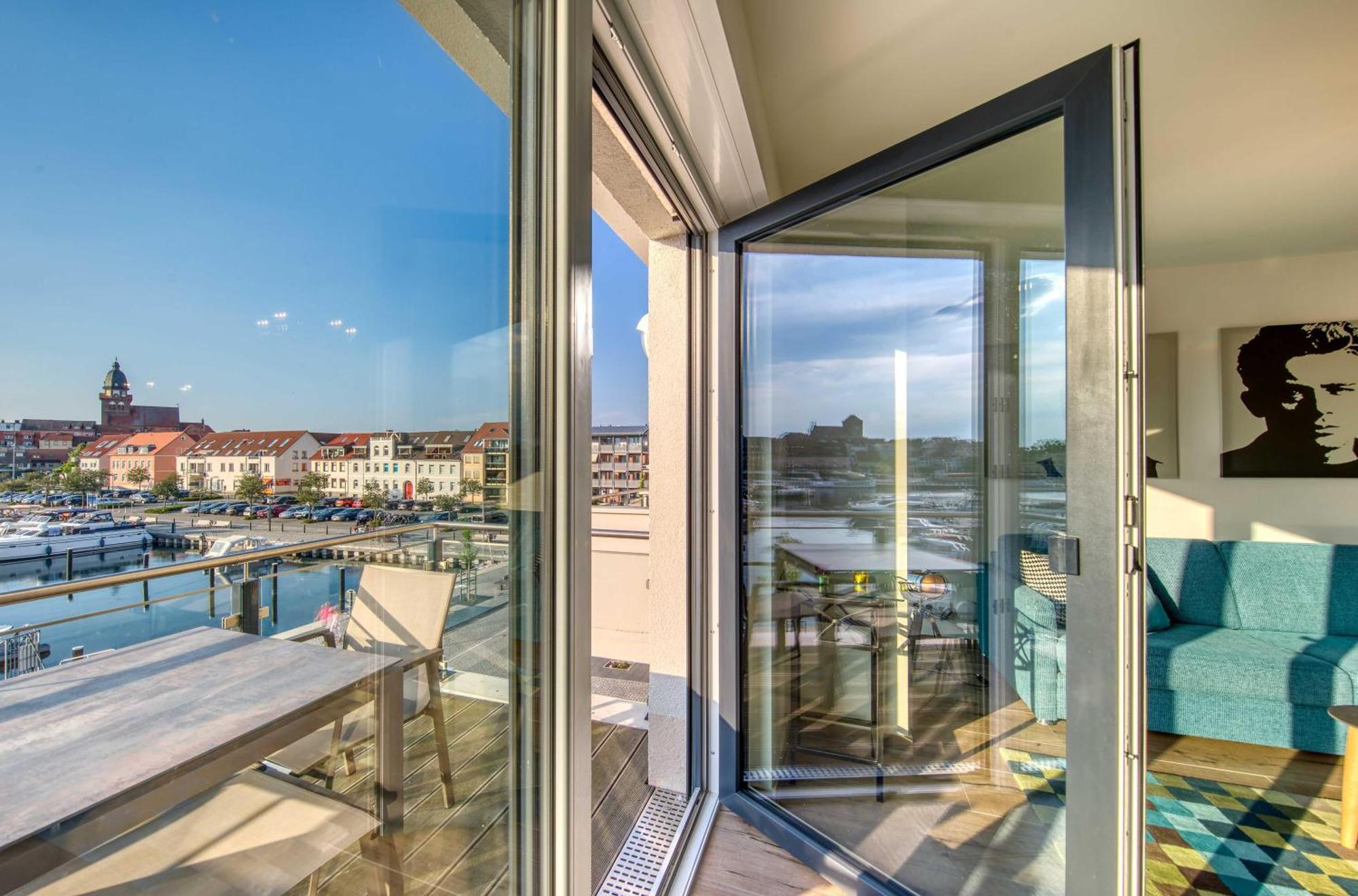 Mueritz Utkiek - Apartment Mit Seeblick & Balkon In Der Hafenresidenz Waren (Mueritz) Exterior foto